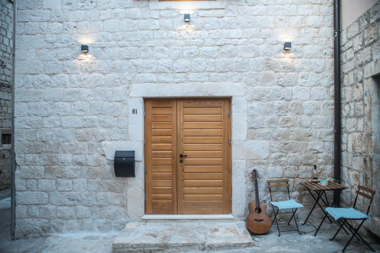 Limestone Heritage House Trogir Buitenkant foto